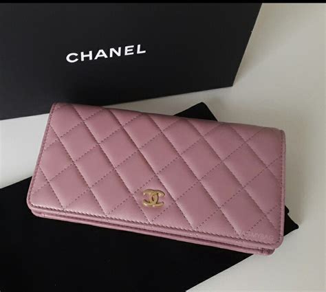 porte monnaie chanel prix|vestiaire collective chanel wallet.